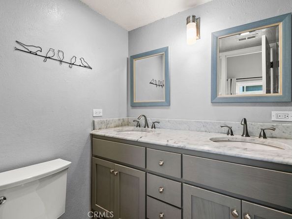 2961 S Fairview B, Santa Ana CA 92704