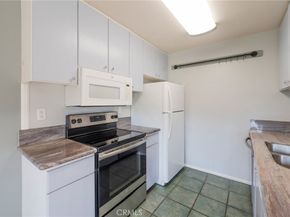 6020 Bixby Village 63, Long Beach CA 90803