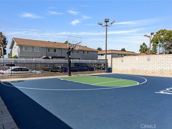 9831 Continental Dr., Huntington Beach CA 92646