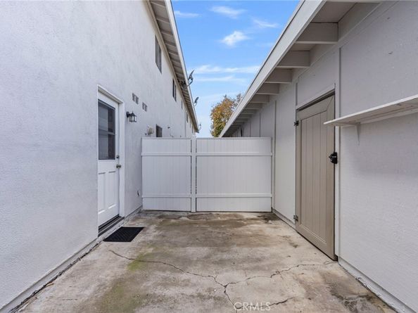 9831 Continental Dr., Huntington Beach CA 92646