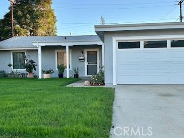 9462 Litchfield Drive, Huntington Beach CA 92646