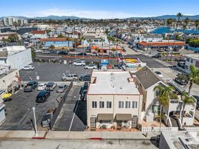 2006 Court Avenue, Newport Beach CA 92663