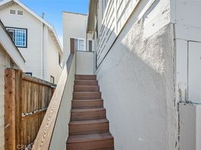 2006 Court Avenue, Newport Beach CA 92663