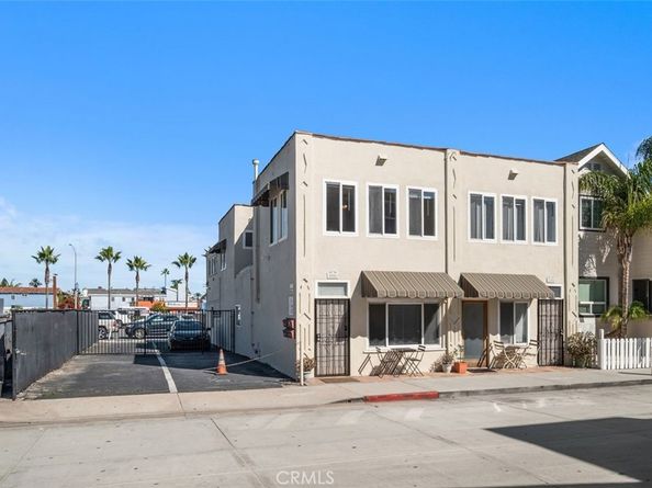 2006 Court Avenue, Newport Beach CA 92663