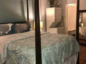 2006 Court Avenue, Newport Beach CA 92663