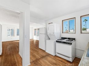 2006 Court Avenue, Newport Beach CA 92663