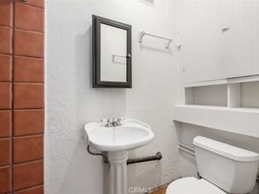 2006 Court Avenue, Newport Beach CA 92663