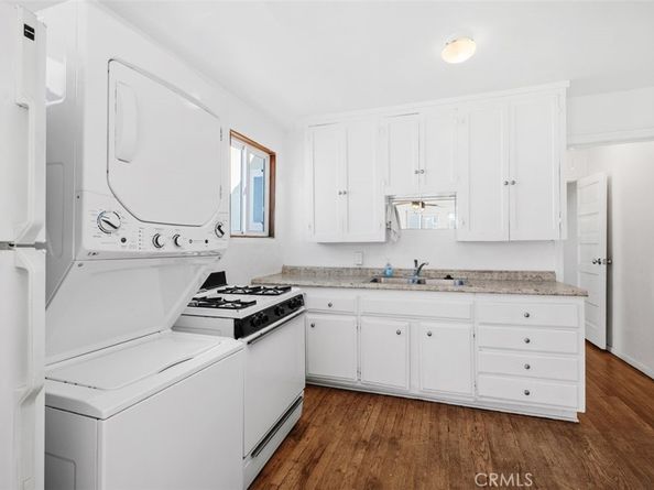 2006 Court Avenue, Newport Beach CA 92663