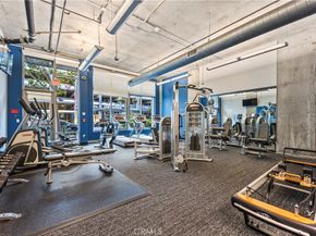 1100 S Hope 1704, Los Angeles CA 90015