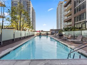 1100 S Hope 1704, Los Angeles CA 90015