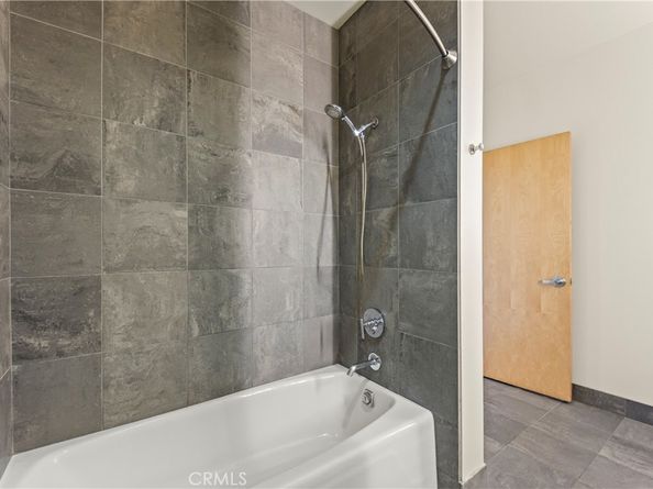 1100 S Hope 1704, Los Angeles CA 90015