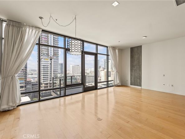 1100 S Hope 1704, Los Angeles CA 90015