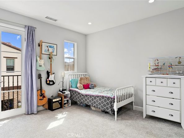 58 Tollson, Irvine CA 92620