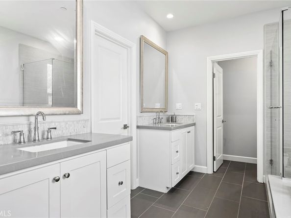 58 Tollson, Irvine CA 92620