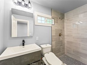 379 Buena Loma, Altadena CA 91001