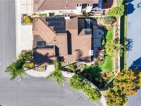 39 Foxboro, Irvine CA 92614