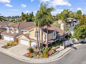 39 Foxboro, Irvine CA 92614