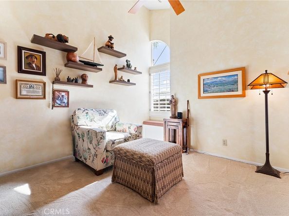 39 Foxboro, Irvine CA 92614