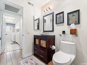 39 Foxboro, Irvine CA 92614