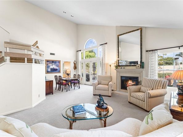 39 Foxboro, Irvine CA 92614