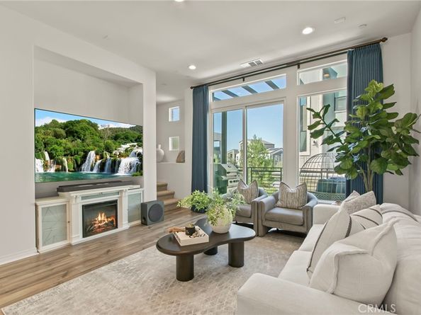 102 Sawbuck, Irvine CA 92618