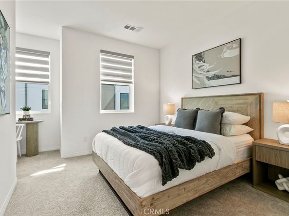 102 Sawbuck, Irvine CA 92618