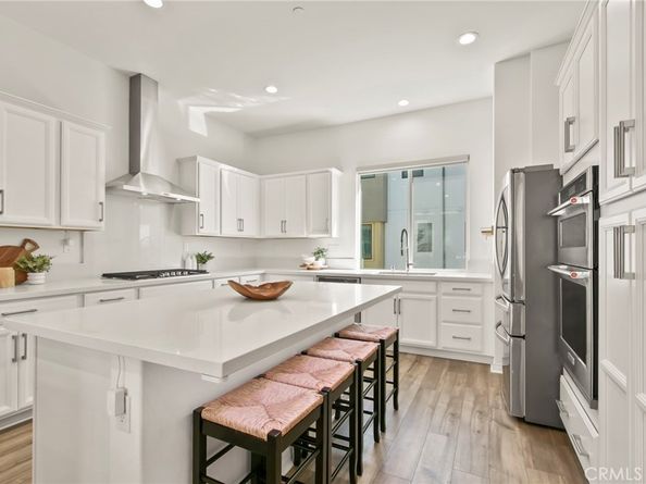 102 Sawbuck, Irvine CA 92618