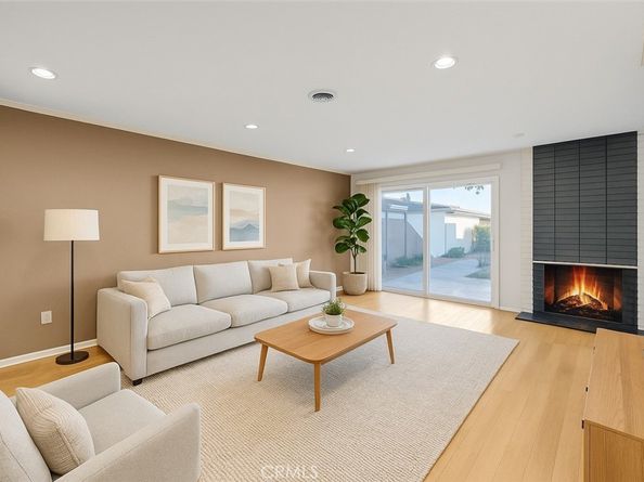 21436 Via Straits, Huntington Beach CA 92646