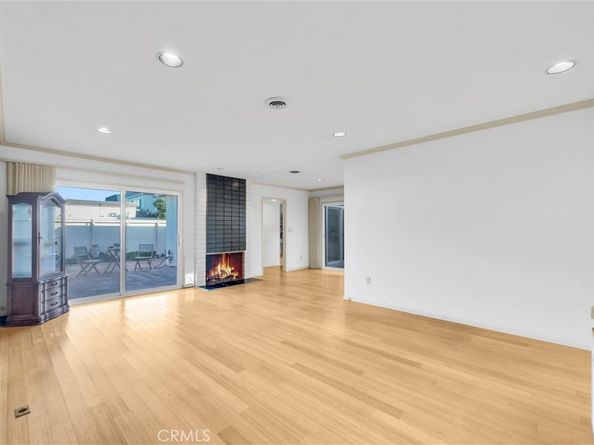 21436 Via Straits, Huntington Beach CA 92646