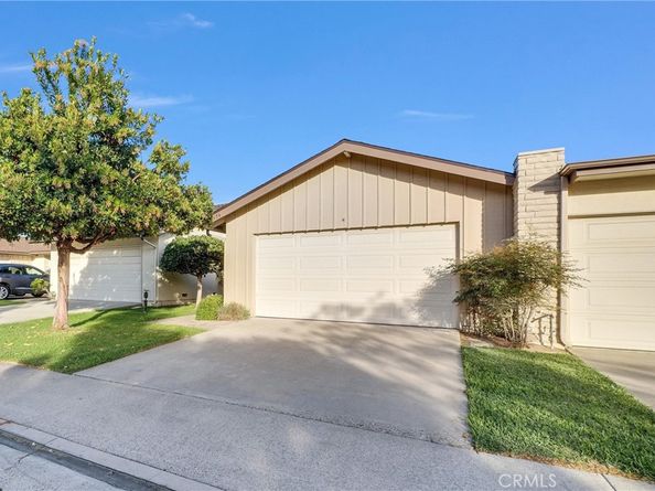 21436 Via Straits, Huntington Beach CA 92646