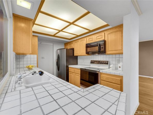 21436 Via Straits, Huntington Beach CA 92646