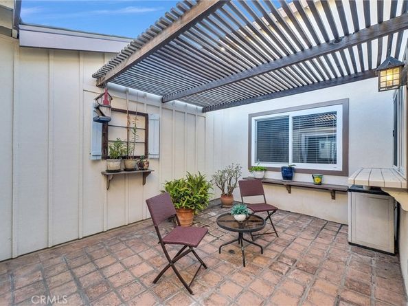 21436 Via Straits, Huntington Beach CA 92646