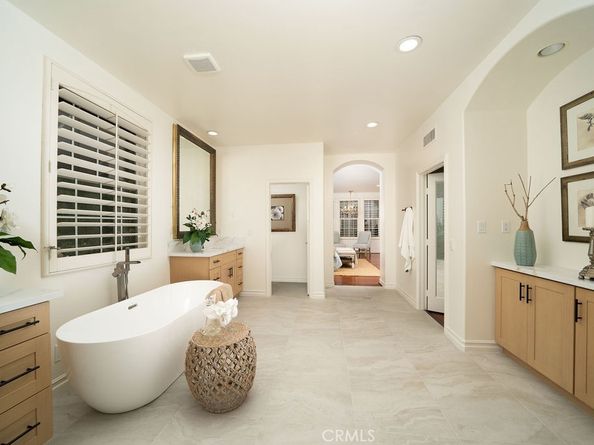 60 New Dawn, Irvine CA 92620