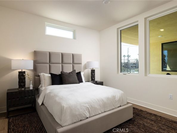 414 Main St. 310, Huntington Beach CA 92648