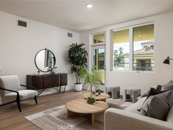 414 Main St. 310, Huntington Beach CA 92648