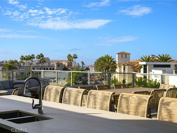 414 Main St. 310, Huntington Beach CA 92648