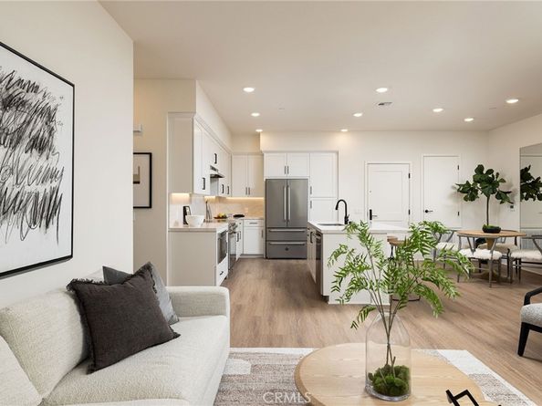 414 Main St. 310, Huntington Beach CA 92648