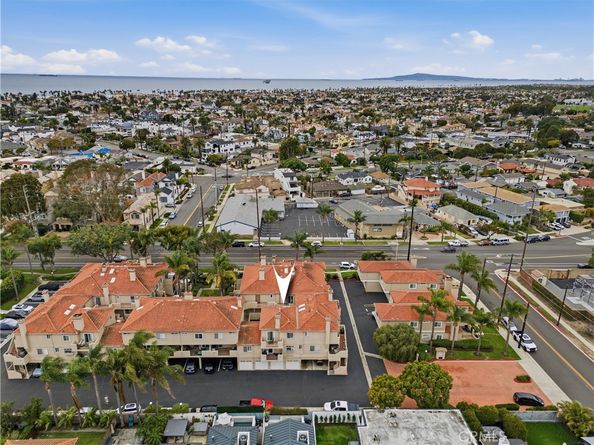 626 Lake 38, Huntington Beach CA 92648