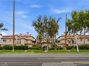 626 Lake 38, Huntington Beach CA 92648