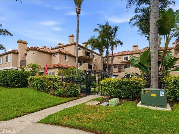 626 Lake 38, Huntington Beach CA 92648