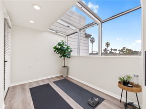 423 18th Street, Huntington Beach CA 92648