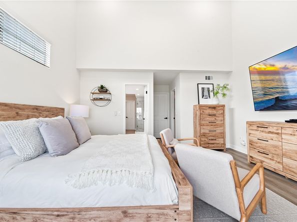 423 18th Street, Huntington Beach CA 92648