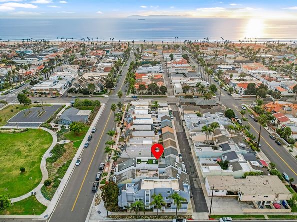 423 18th Street, Huntington Beach CA 92648