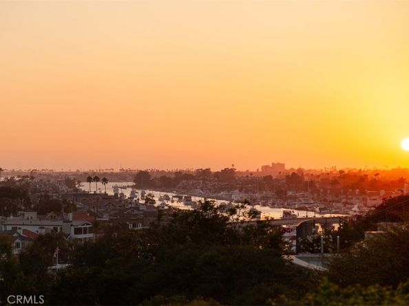 1535 Dolphin Terrace, Corona Del Mar CA 92625