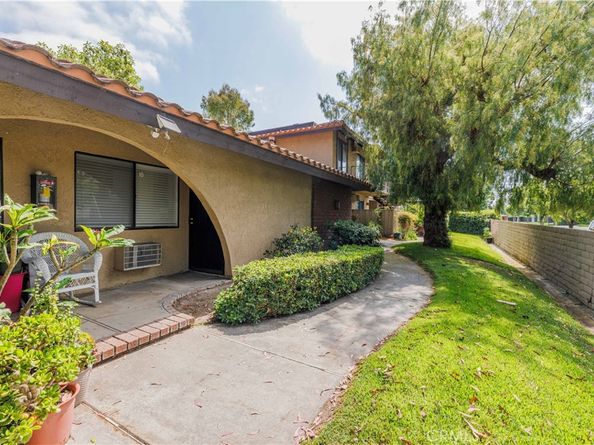 1806 N Fairview Street J, Santa Ana CA 92706