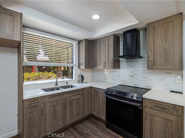1806 N Fairview Street J, Santa Ana CA 92706
