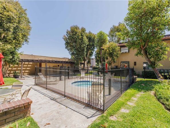 1806 N Fairview Street J, Santa Ana CA 92706