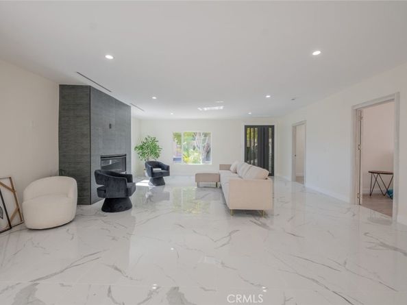 1832 N Alexandria Avenue, Los Angeles CA 90027