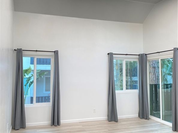 18645 Hatteras Street 278, Tarzana CA 91356