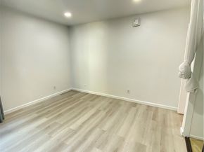 18645 Hatteras Street 278, Tarzana CA 91356